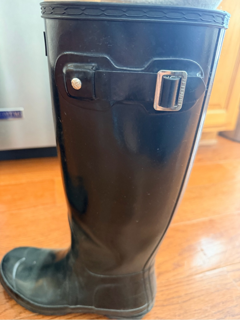 Hunter Black Rain Boots with Cream Fleece Cuffs - Picture 4 of 5